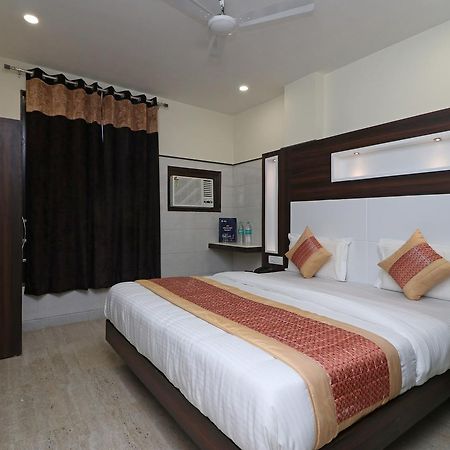 Oyo 11594 Hotel Tvs Új-Delhi Kültér fotó
