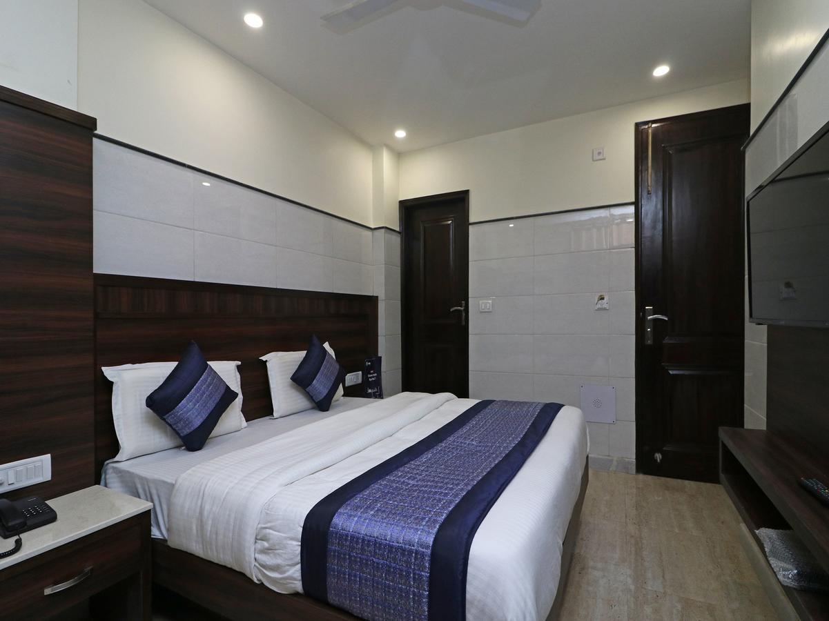 Oyo 11594 Hotel Tvs Új-Delhi Kültér fotó